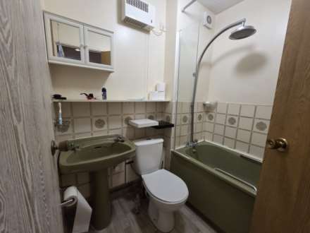 Harper Road, London, Image 4