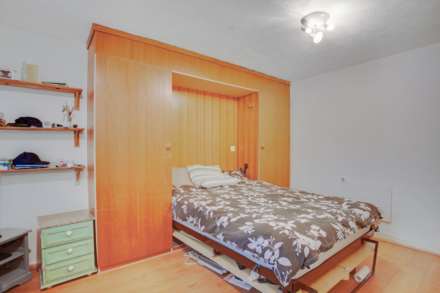 Harper Road, Beckton, Image 4
