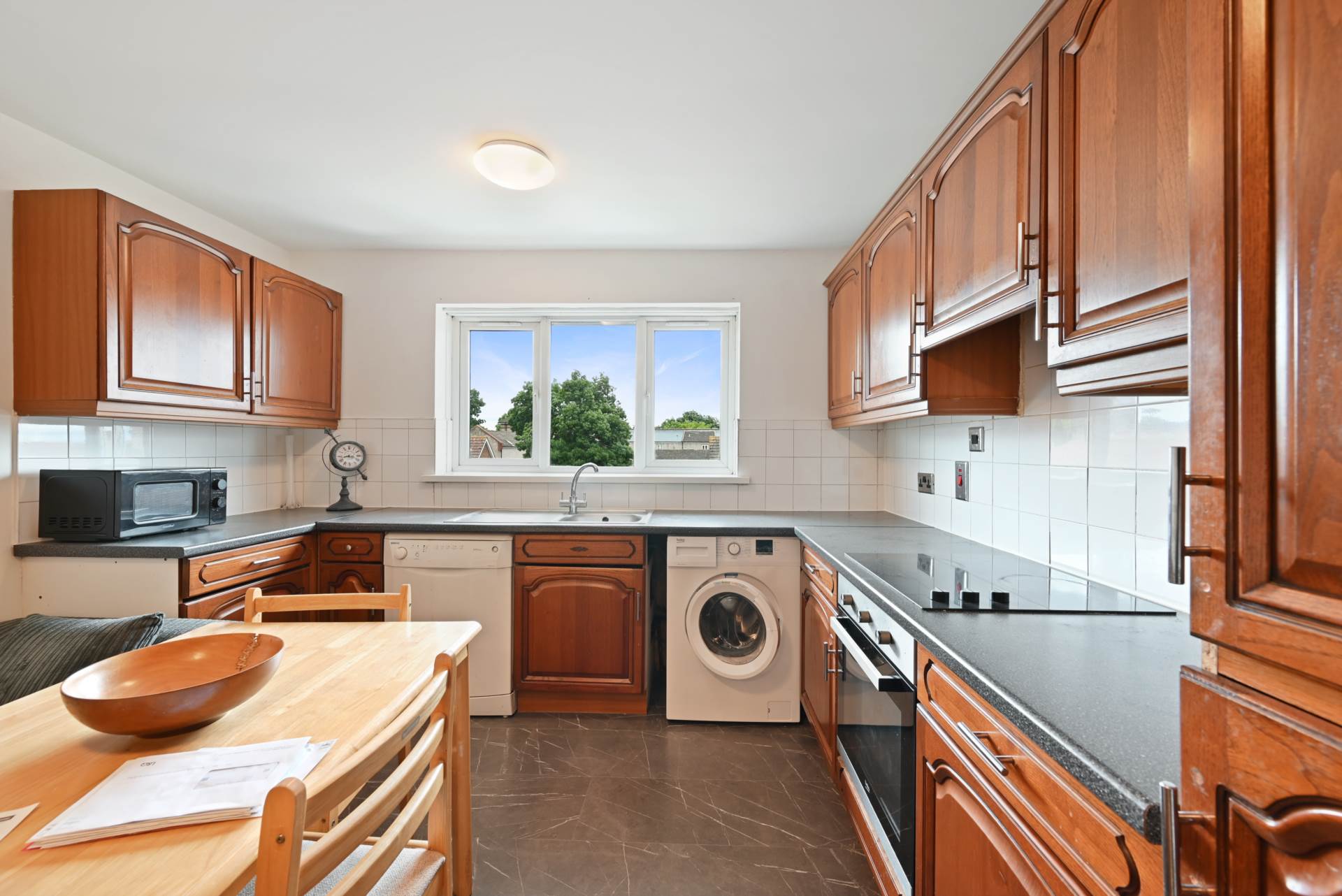 Bracken Close, Beckton, Image 2