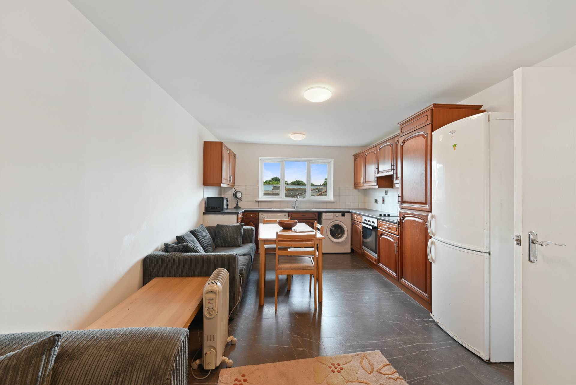 Bracken Close, Beckton, Image 4
