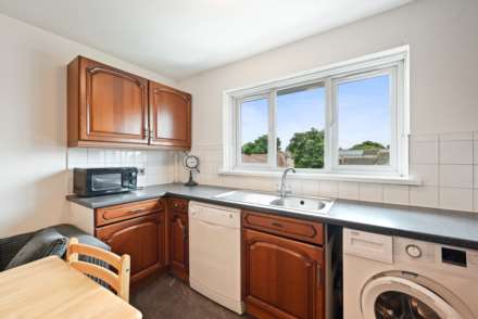Bracken Close, Beckton, Image 3