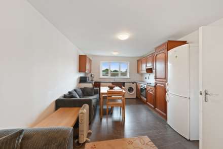 Bracken Close, Beckton, Image 4