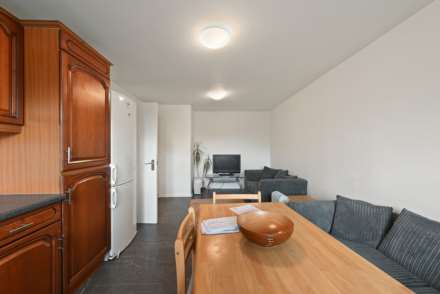 Bracken Close, Beckton, Image 6
