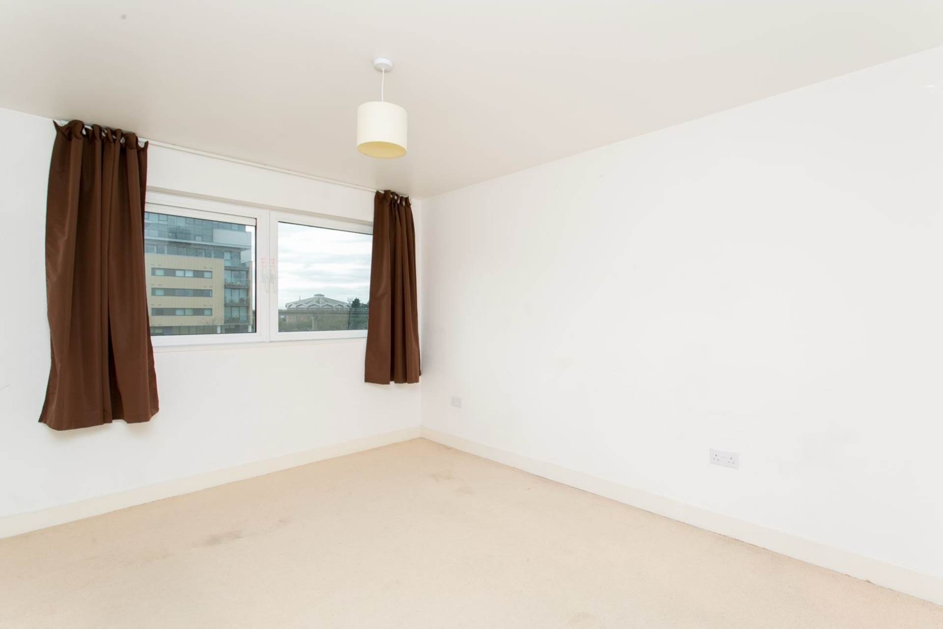 Ebb Court, London, Image 5