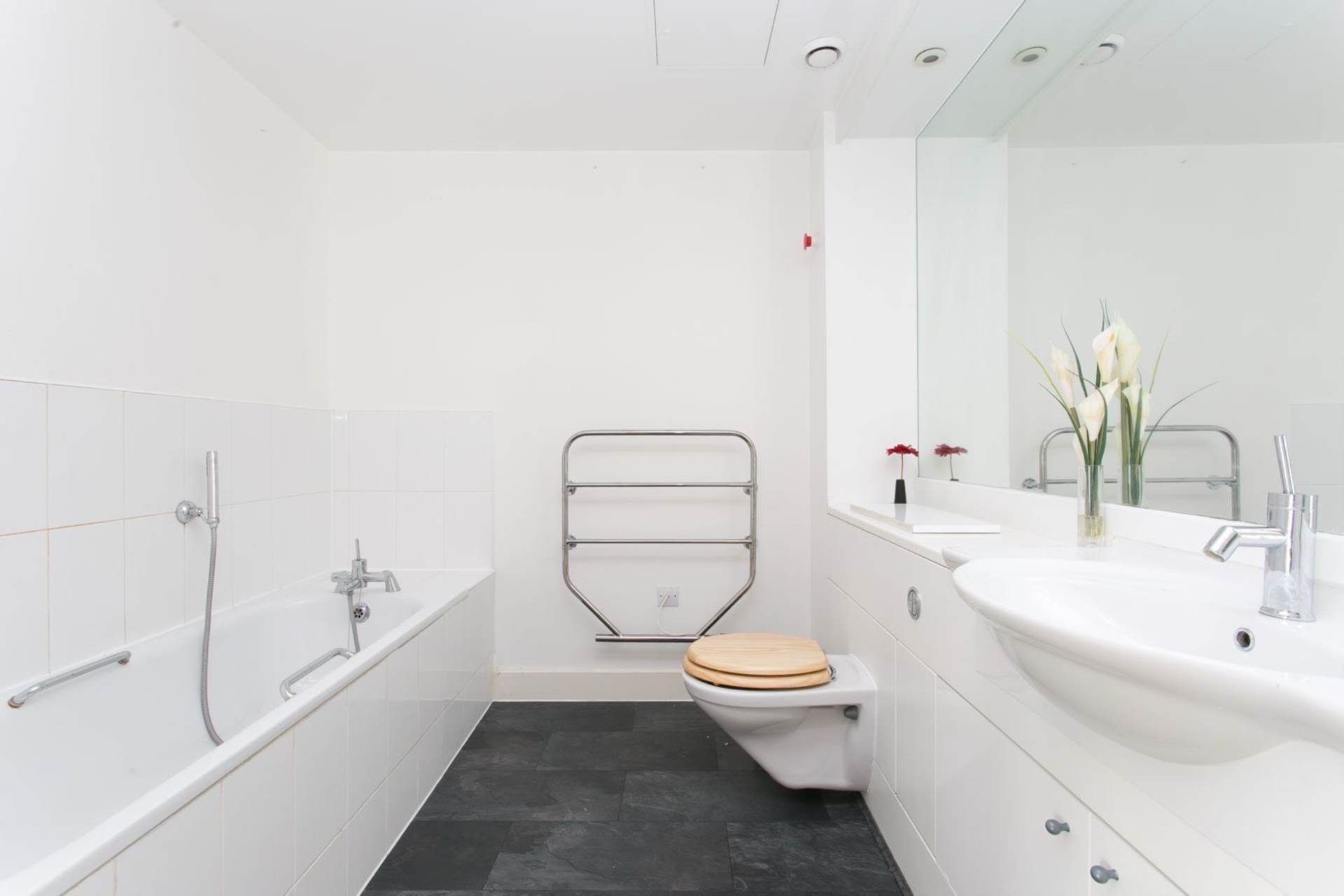 Ebb Court, London, Image 7