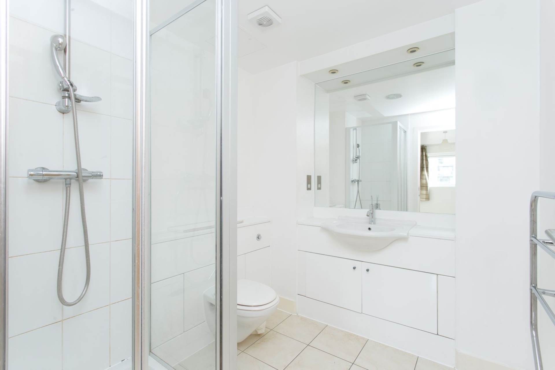 Ebb Court, London, Image 8