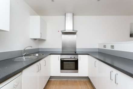 Ebb Court, London, Image 2