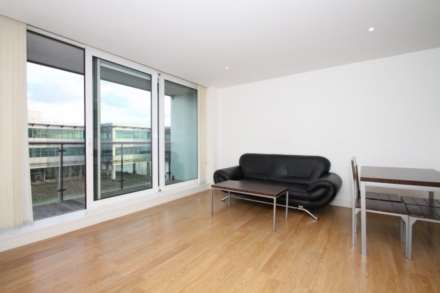 Latitude Court, London, Image 3