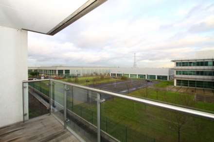 Latitude Court, London, Image 4
