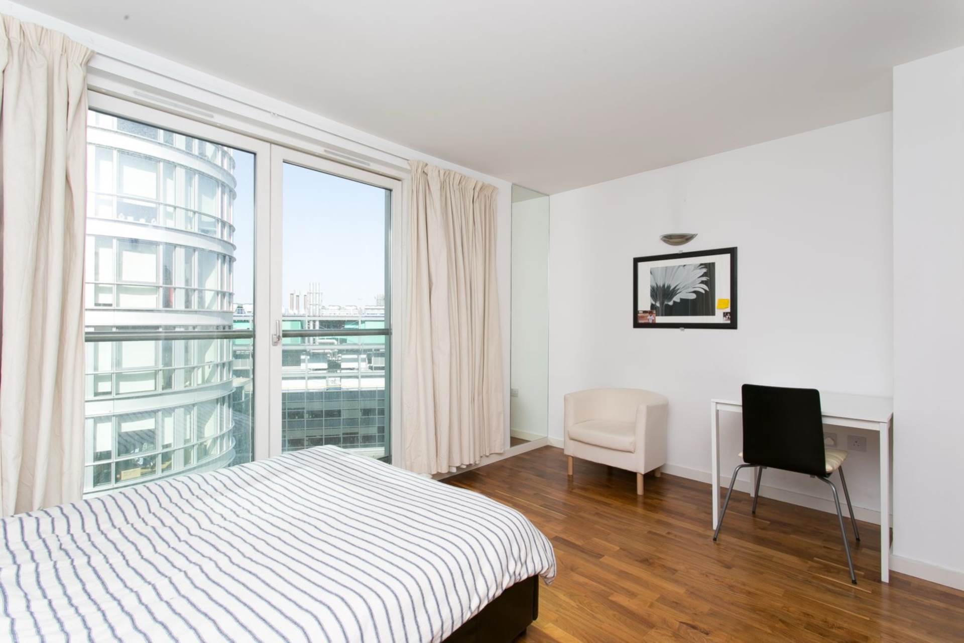 New Providence Wharf, London, Image 4
