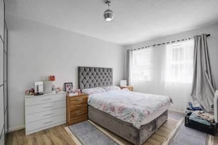 Aaron Hill Road, London, Image 10