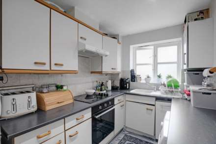 Aaron Hill Road, London, Image 8