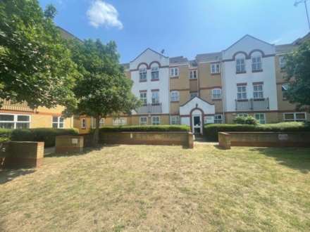 Aaron Hill Road, London, Image 1