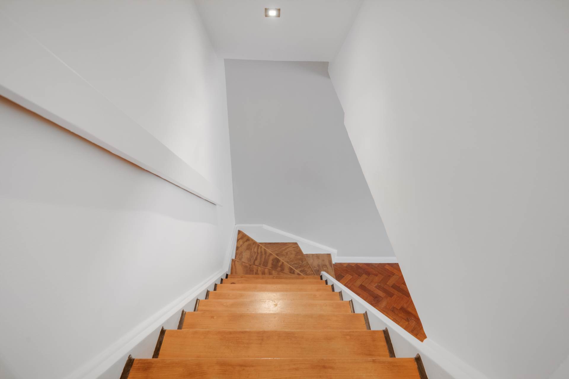 Wakerley Close, London, Image 8