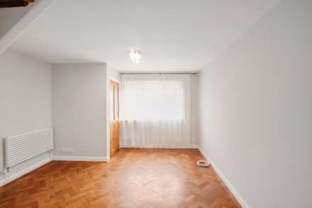 Wakerley Close, London, Image 7