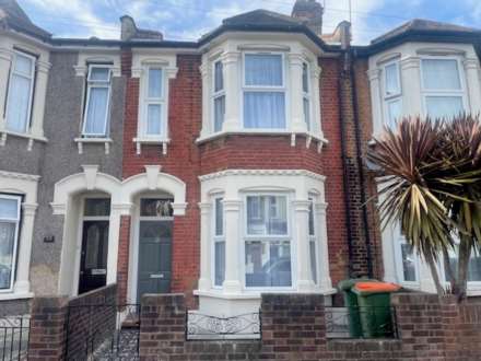 4 Bedroom Terrace, Sibley Grove, London