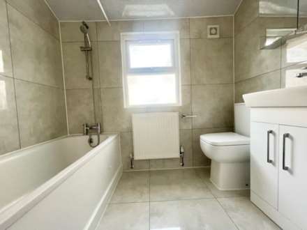 Sibley Grove, London, Image 5