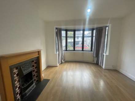 Sydney Road, Barkingside, Image 4