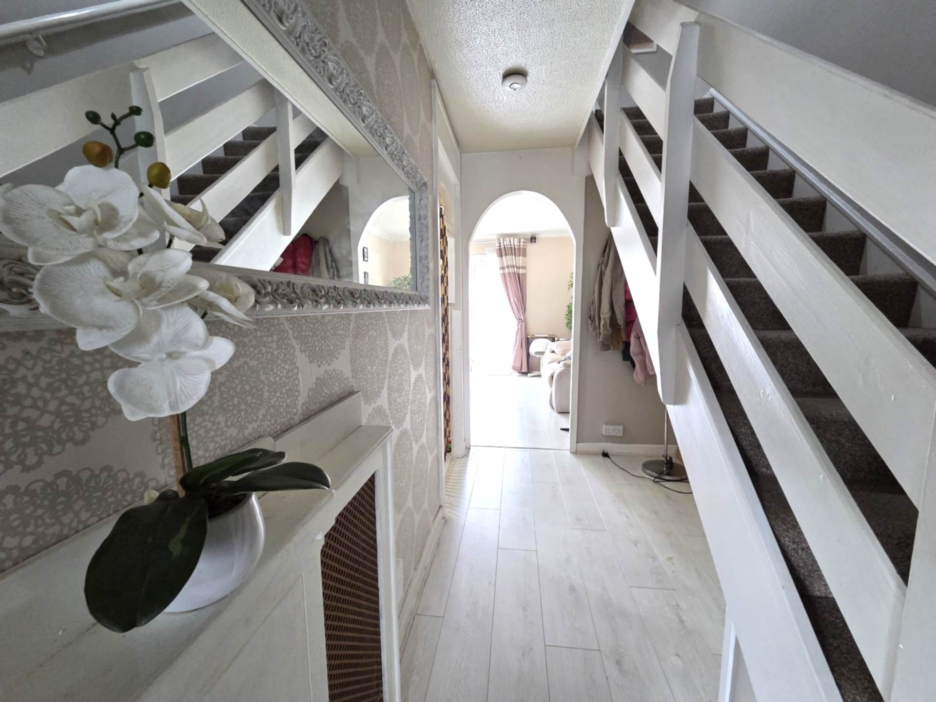 Renfrew Close, Cyprus, Image 3