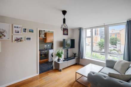 Felixstowe Court, London, Image 4