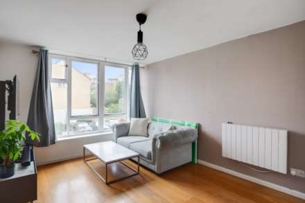 Felixstowe Court, London, Image 7