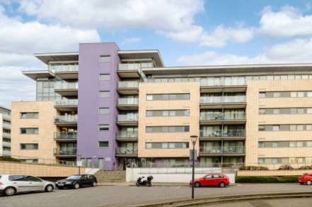 Albert Basin Way, Victoria Docks, Image 1