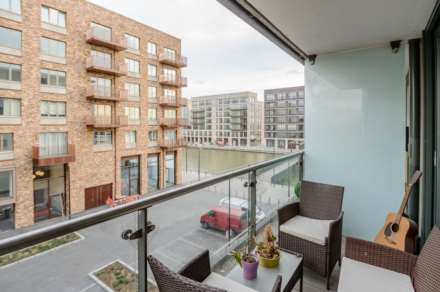 Albert Basin Way, Victoria Docks, Image 10