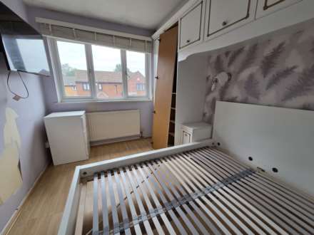 Wakerley Close, London, Image 10