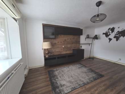 Wakerley Close, London, Image 3