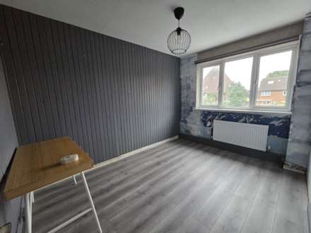 Wakerley Close, London, Image 6