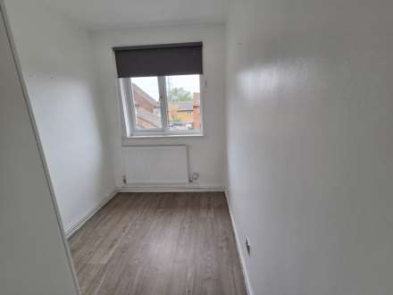 Wakerley Close, London, Image 8