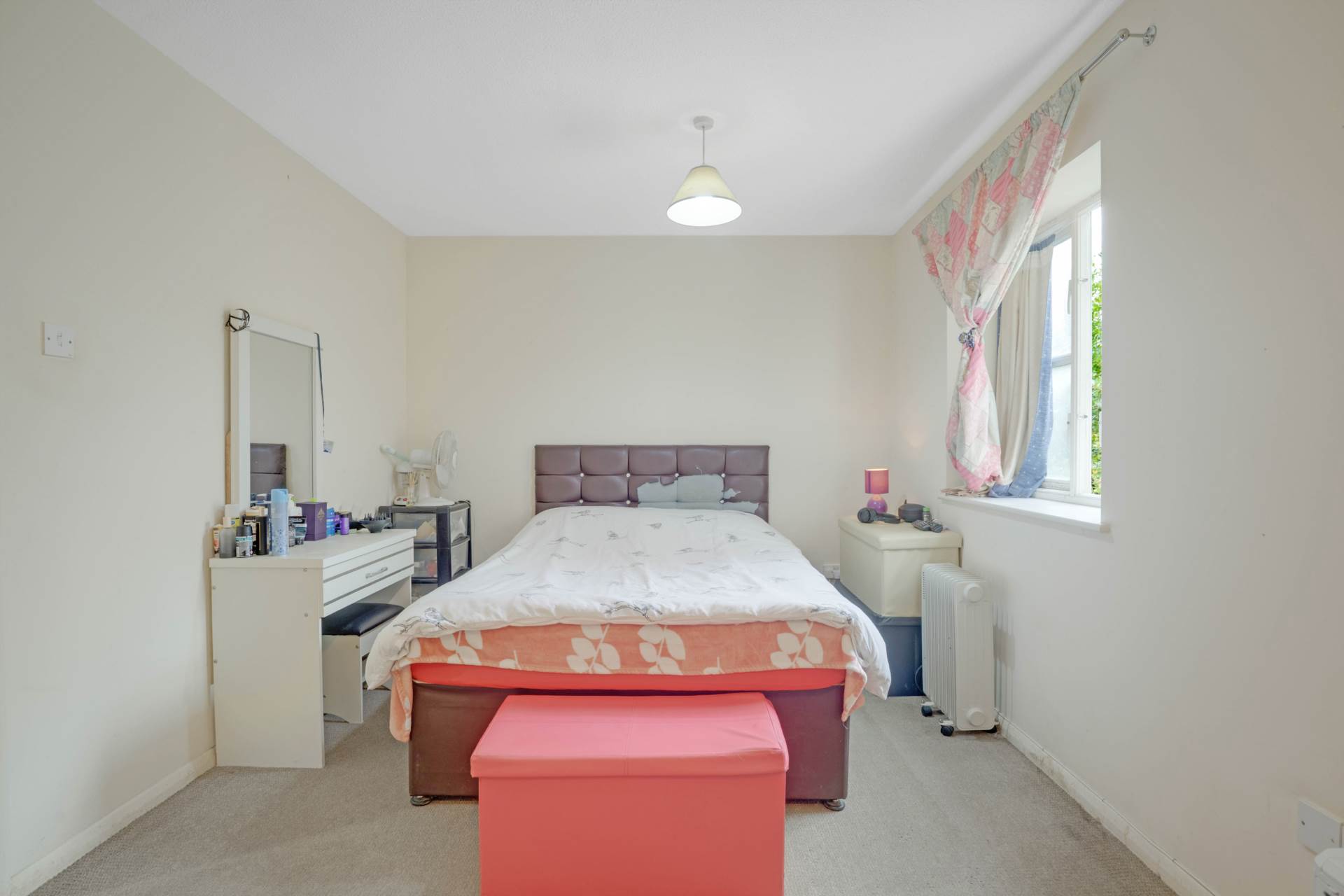 Angelica Drive, Beckton, Image 4