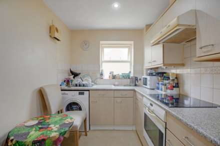 Angelica Drive, Beckton, Image 7