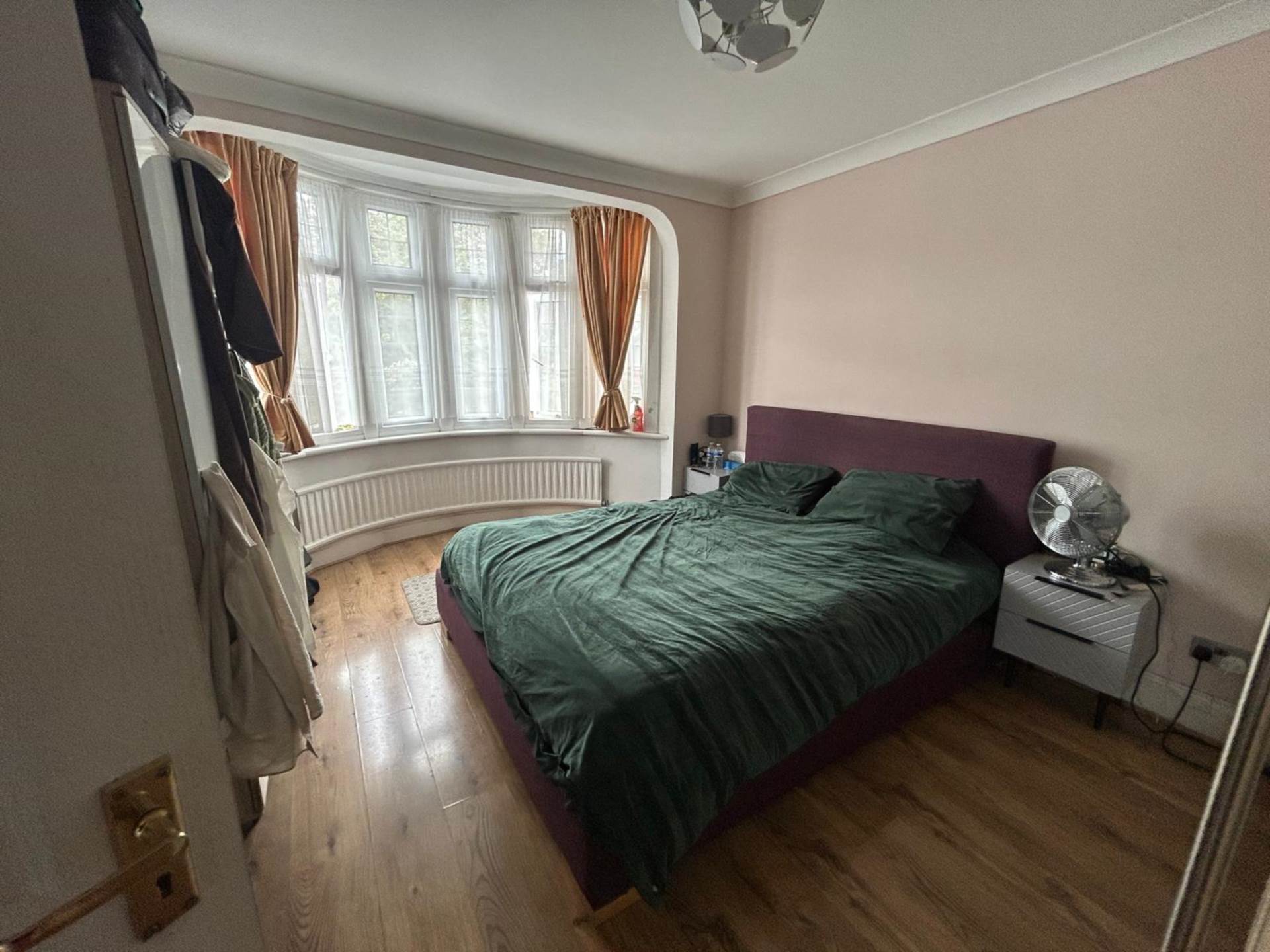 Westrow Drive, Barking, Image 8