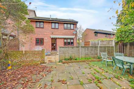 Fleetwood Close, Beckton, Image 14