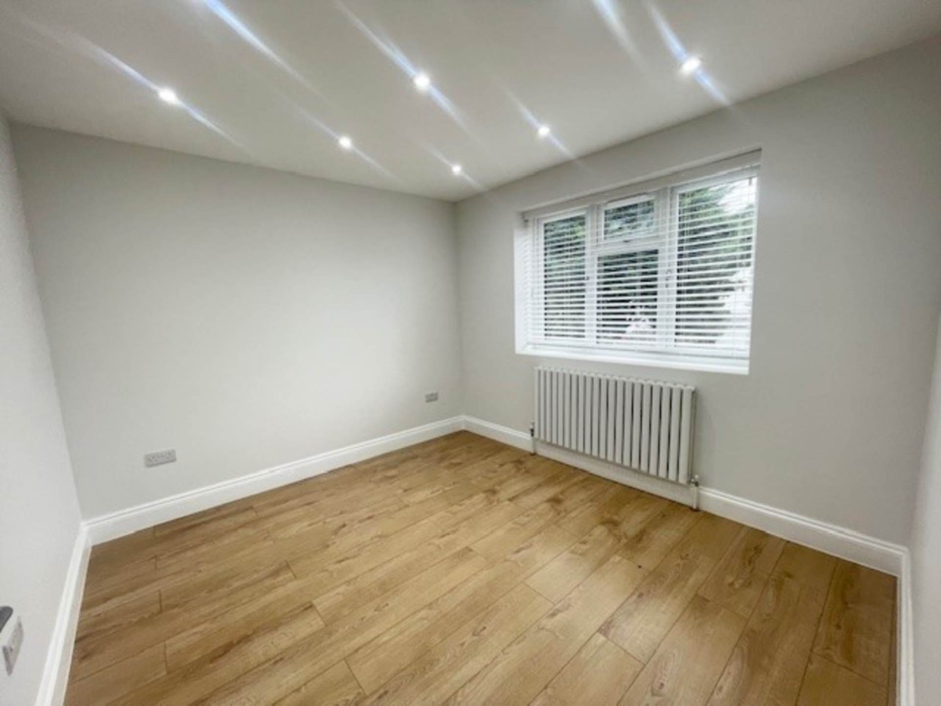 Verbena Close, London, Image 7
