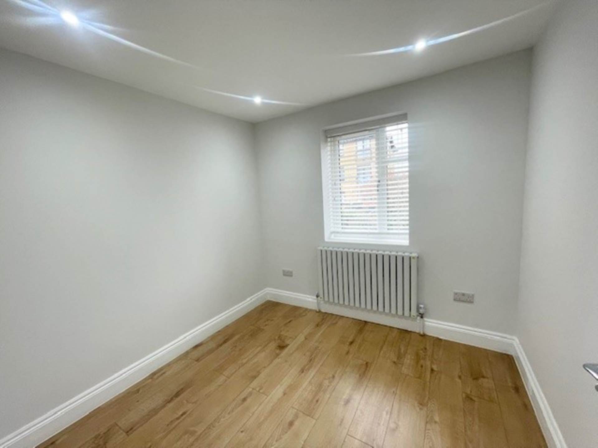 Verbena Close, London, Image 9