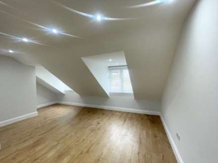 Verbena Close, London, Image 10