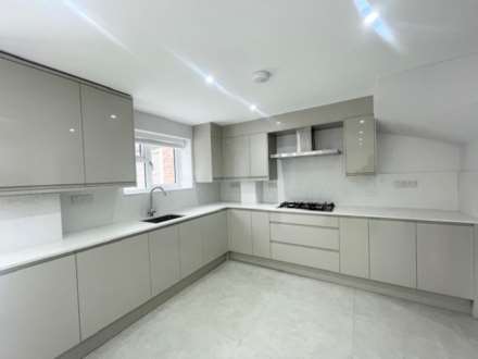 Verbena Close, London, Image 2