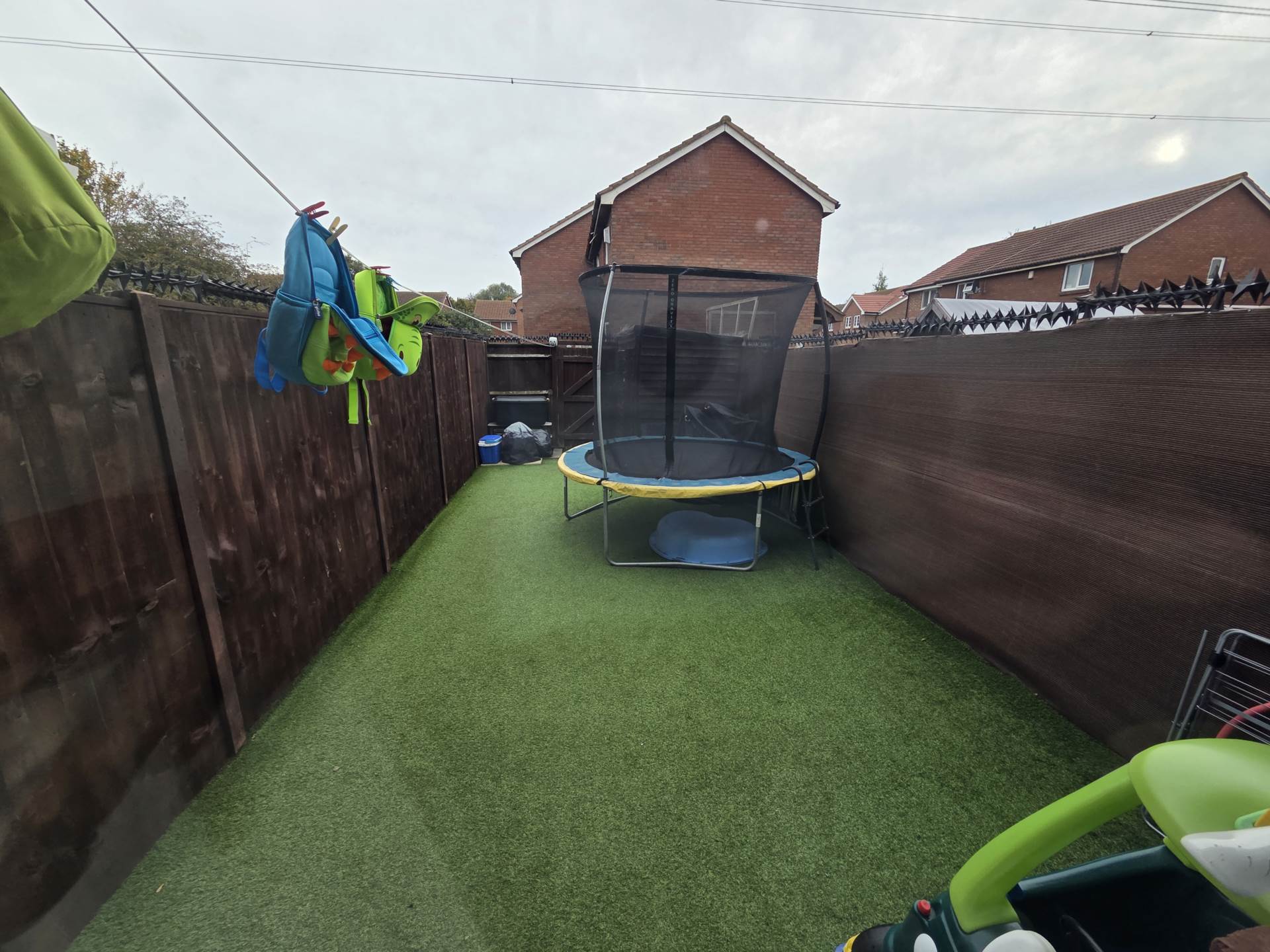 Dunnock Road, London, Image 7