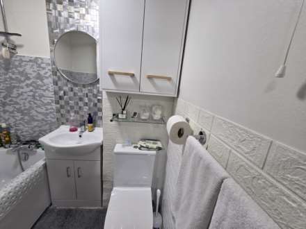 Dunnock Road, London, Image 6