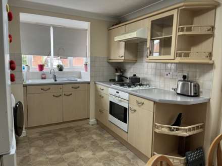 Searles Drive, London, Image 3