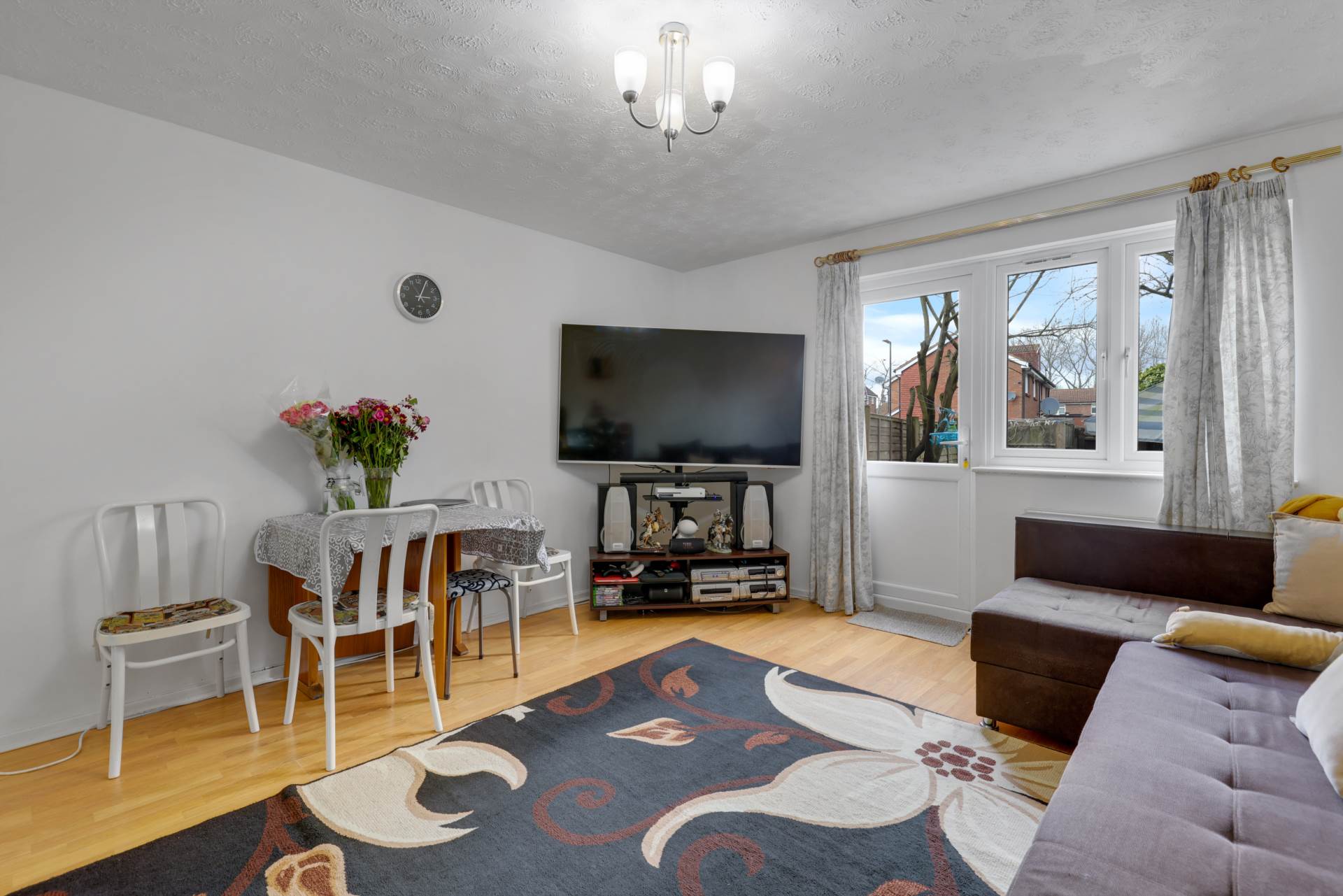 Kirkham Road, London, Image 4