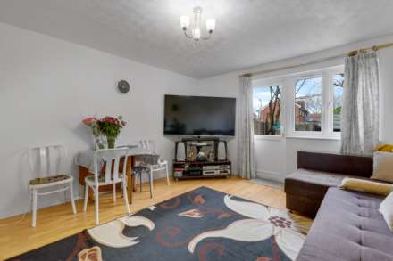 Kirkham Road, London, Image 4