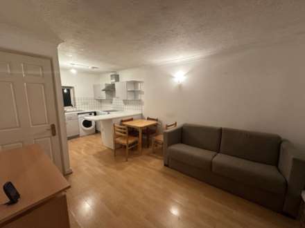 Property For Rent Hallywell Crescent, Beckton, London