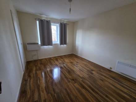 Boultwood Road, London, Image 2