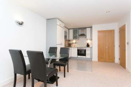 Western Gateway, Canning Town, Image 4