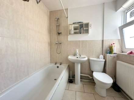 Manor Park Road, London, Image 4