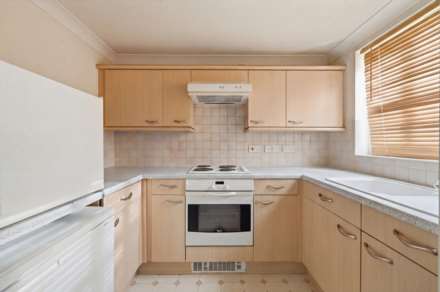 Winsor Terrace, London, Image 4