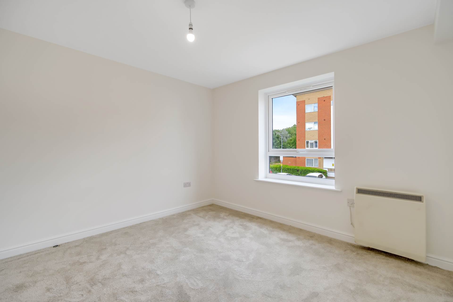 Albatross Close, London, Image 10